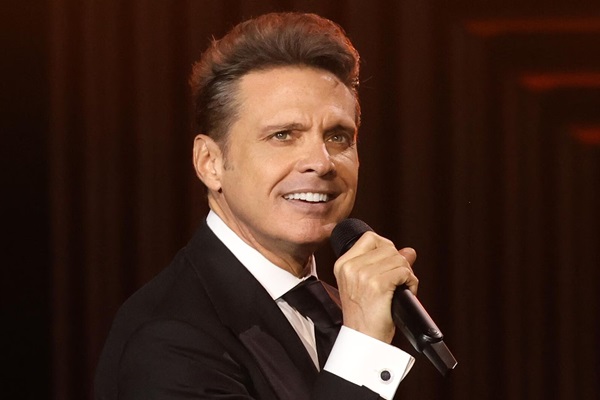 Luis Miguel aplaza más fechas de su gira por México