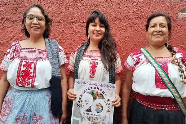 Mujeres de Tlaxcalancingo alistan danza del Xochipitzahuac, a 20 años de resistencia