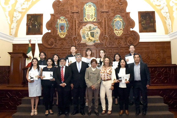 BUAP | Reconocen a las mejores tesis de posgrado