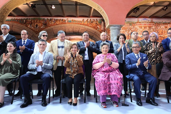 Rinde protesta comisión para la conmemoración de los 500 años de la fundación de la ciudad de Tlaxcala