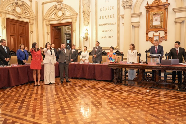 Rinden protesta en Sesión Extraordinaria de Cabildo titulares de las secretarías del Ayuntamiento, Tesorería, Contraloría y Seguridad Ciudadana