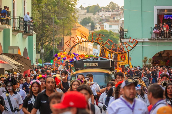 Tradición, color y alegría: Tlaxcala celebra con éxito el Desfile de Feria 2024