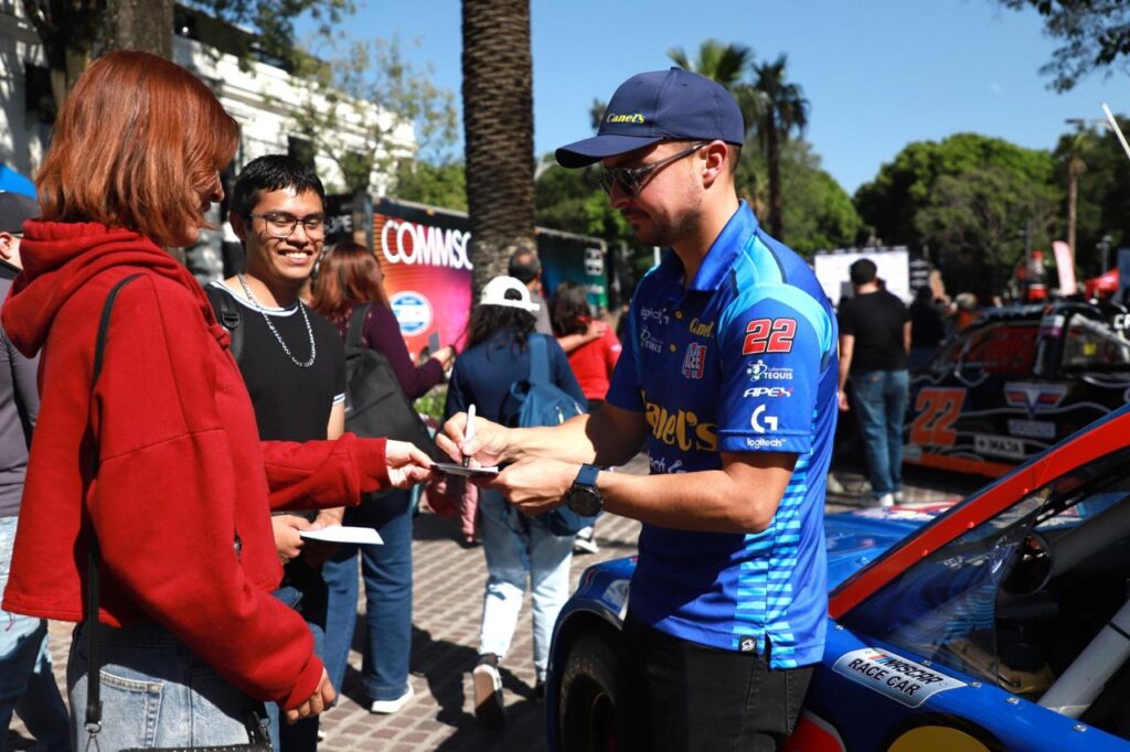 Cumple expectativas Nascar Parade realizada por Gobierno de Puebla