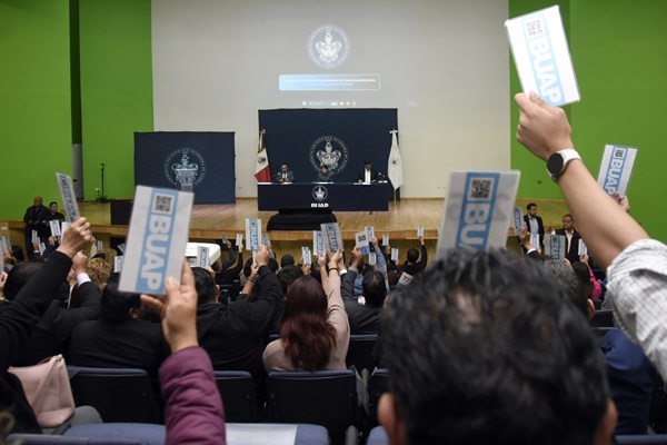 BUAP | Por unanimidad aprueba Consejo Universitario Tercer Informe de Labores de la Rectora María Lilia Cedillo