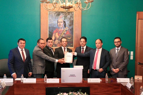 Congreso de Tlaxcala recibe Paquete Económico 2025