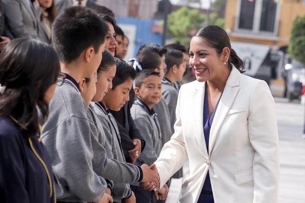 Encabeza Lupita Cuautle la primera ceremonia cívica del Ayuntamiento de San Andrés Cholula 2024 -2027