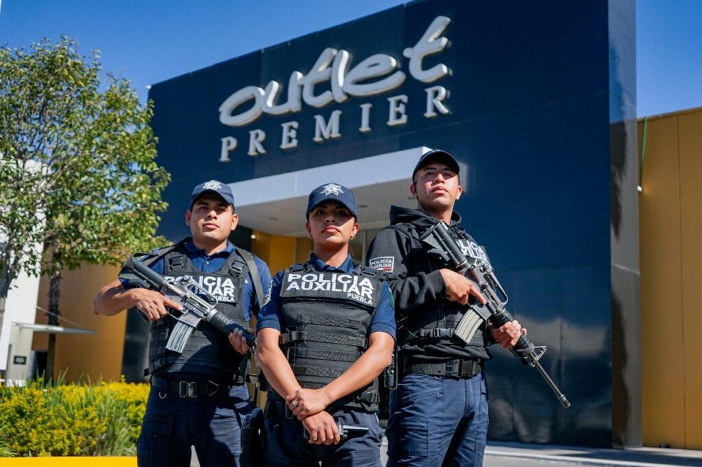 Policía Auxiliar de Puebla fortalece labores de vigilancia durante “El Buen Fin 2024”