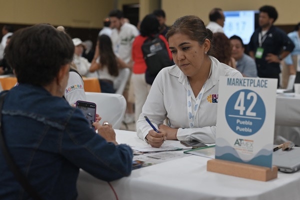 Impulsa gobierno de Puebla turismo rural y de aventura en feria de Chetumal, Quintana Roo