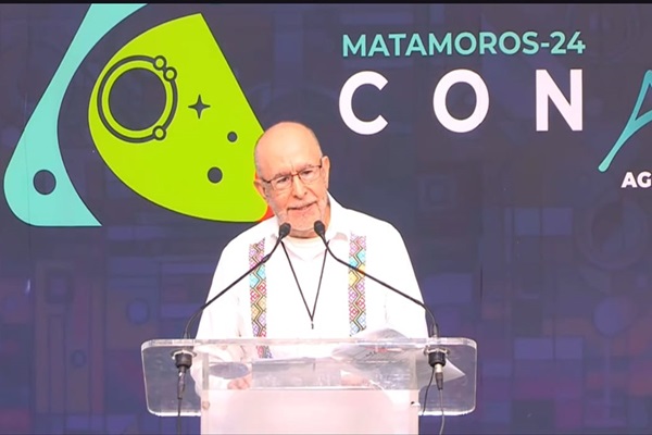 Participa primer astronauta mexicano Rodolfo Neri Vela en Conaces 2024