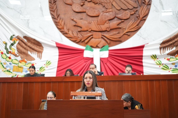 Presenta diputada Anel Martínez iniciativa para tipificar el acecho como delito en Tlaxcala