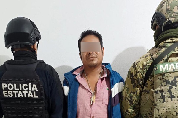 SSP Puebla y Marina detienen a un hombre armado en Tlaola, Puebla