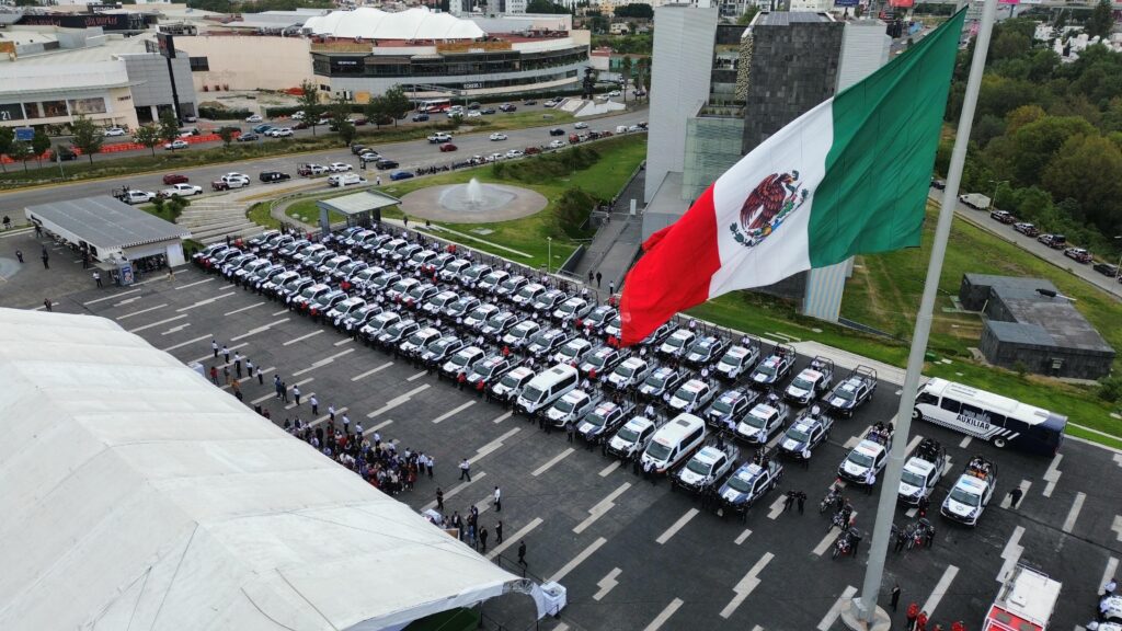 Gobernador de Puebla entrega 100 patrullas para el fortalecimiento de la Secretaría de Seguridad Pública