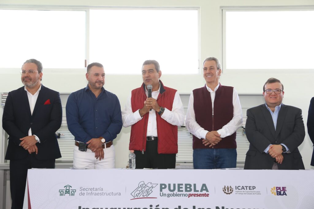 Sergio Salomón inaugura nueva unidad del ICATEP en la colonia Agua Santa