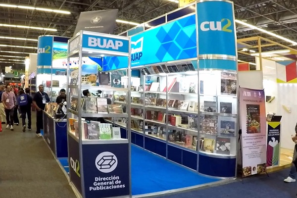 BUAP | Exhiben casi 500 títulos en la Feria Internacional del Libro de Guadalajara