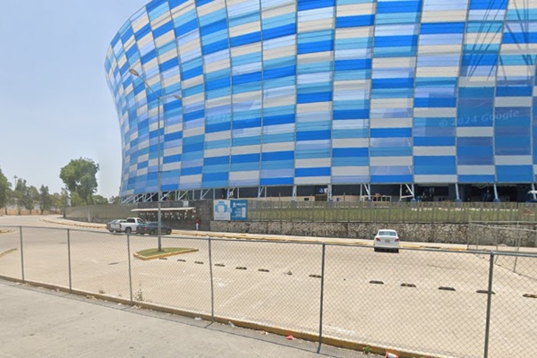 Club Puebla asumiría concesión de estacionamiento de los estadios Cuauhtémoc y Hermanos Serdán