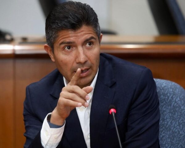 Eduardo Rivera Pérez deseó éxito al gobernador Alejandro Armenta Mier