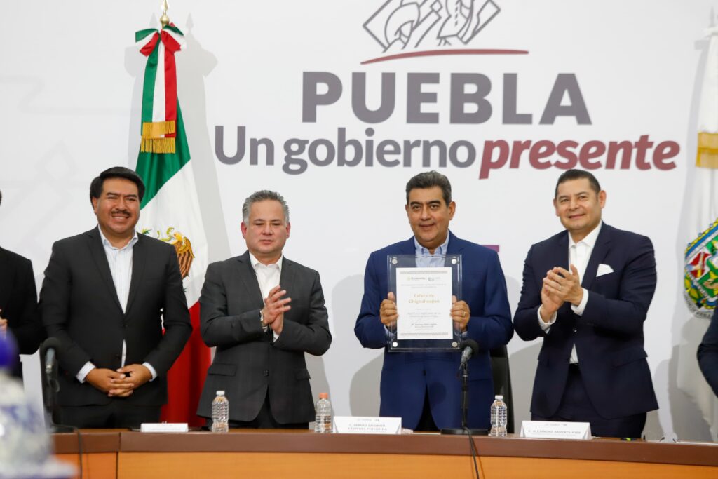 Gobierno de Puebla e IMPI entregan Certificado de la Indicación Geográfica de Esferas de Chignahuapan