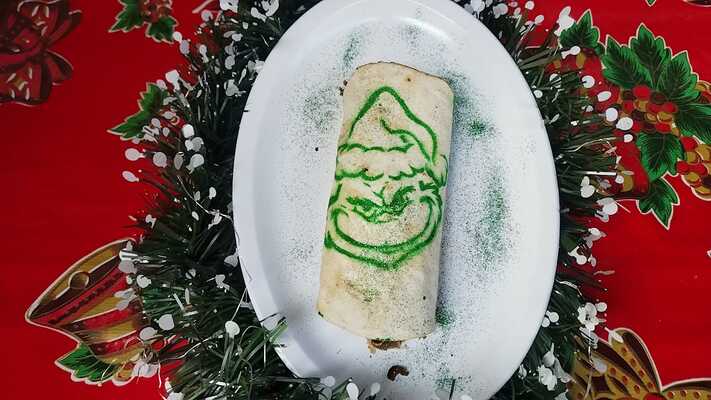 Por época navideña, en Puebla la Taquería Viviana lanza el TacoGrinch