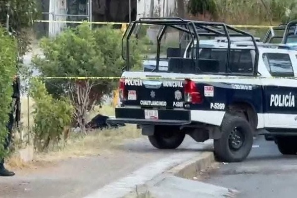 Abandonan cadáver embolsado en la unidad habitacional Volkswagen 1, en Cuautlancingo