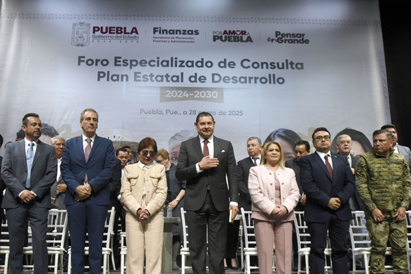 BUAP Celebra Rectora Lilia Cedillo que todas las voces se tomen en cuenta en el Foro Especializado de Consulta Ciudadana 2025