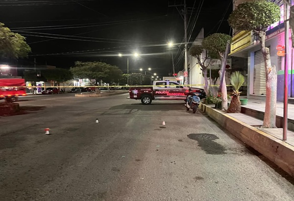 Balean negocio de Emmanuel Geminiano, Secretario Estatal de la Diversidad Sexual del PRI, en Tehuacán