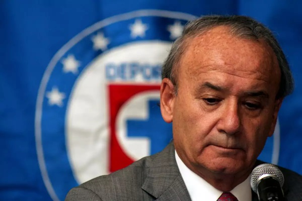 Billy Álvarez, exdirector del Cruz Azul, es detenido por la FGR