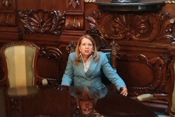 En Puebla, ministra Loretta Ortiz niega injerencia de partidos políticos en renovación de Poder Judicial 