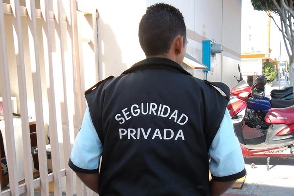 Entran en vigor reformas para que empresas de seguridad privada apliquen exámenes de control y confianza a sus empleados en Puebla