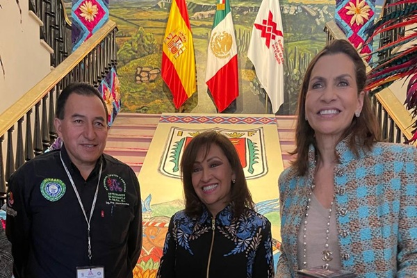 Gira en España gobernadora de Tlaxcala sostiene reuniones con empresarios