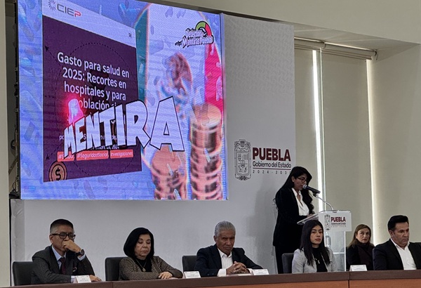 Rita Sánchez es la encargada de conducir el segmento Detector de Mentiras en Puebla