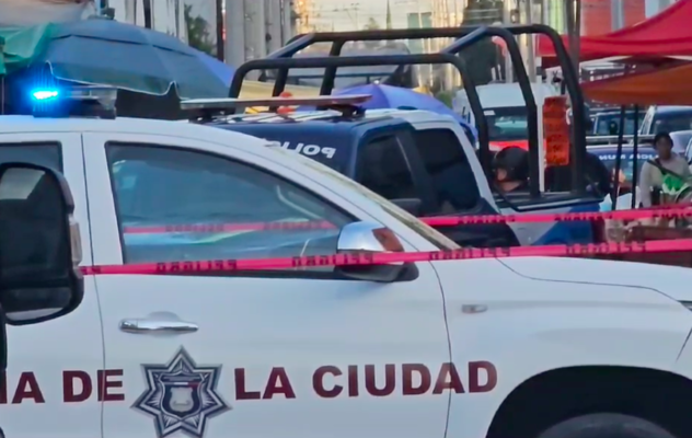 Un muerto y tres heridos deja balacera en tianguis de Loma Bella, al sur de la ciudad de Puebla